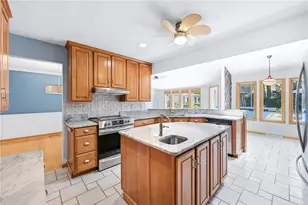 1860 Rockwell Dr, Hermitage, PA 16148 - Photo 11