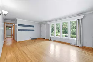 1860 Rockwell Dr, Hermitage, PA 16148 - Photo 7