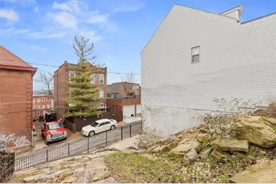 3005 Paulowna St, Pittsburgh, PA 15219 - Photo 33