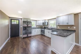 200 2nd St, South Union Township, PA 15401 - Photo 3