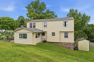 311 Alamo Dr, Pittsburgh, PA 15241 - Photo 3
