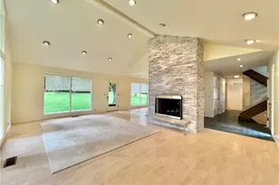 112 Pheasant Dr, Pittsburgh, PA 15238 - Photo 3