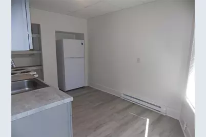 727 W Beaver #5, Zelienople, PA 16063 - Photo 3