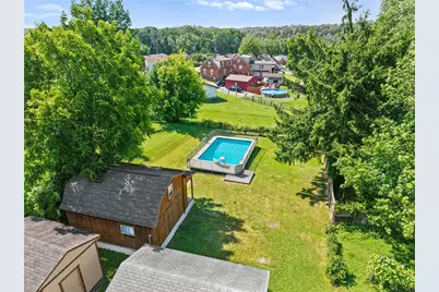 1206 Dalewood Dr, Elizabeth Twp/Boro, PA 15135 - Photo 5
