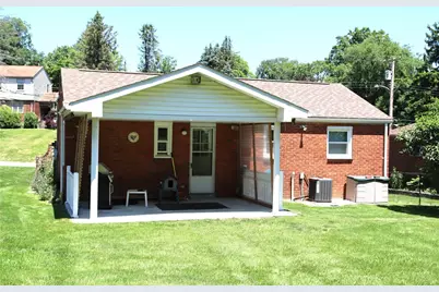 390 Streets Run Rd, Pittsburgh, PA 15236 - Photo 7