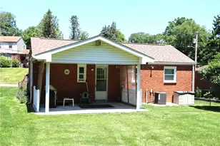 390 Streets Run Rd, Pittsburgh, PA 15236 - Photo 7