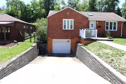 390 Streets Run Rd, Pittsburgh, PA 15236 - Photo 3