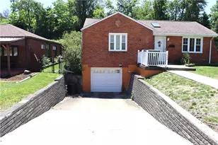 390 Streets Run Rd, Pittsburgh, PA 15236 - Photo 3