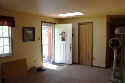 390 Streets Run Rd, Pittsburgh, PA 15236 - Photo 13