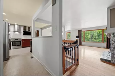 105 Berkeley Drive, Ross Twp, PA 15237 - Photo 5