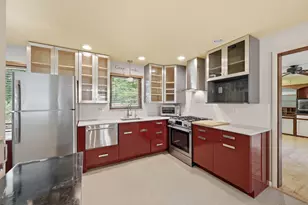 105 Berkeley Dr, Ross Twp, PA 15237 - Photo 7