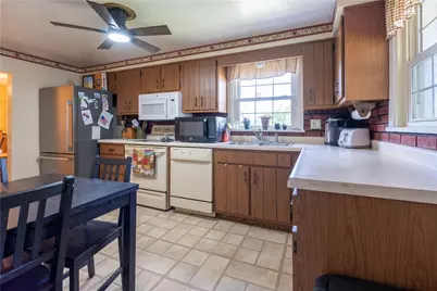 6616 Overlook St, South Park, PA 15129 - Photo 9