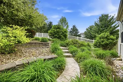 333 Warrick Dr, Seven Fields Boro, PA 16046 - Photo 43