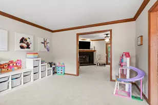 455 Monmouth Dr, Cranberry Township, PA 16066 - Photo 11