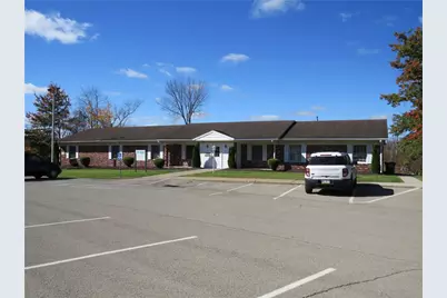 450 Hillcrest Ave, Grove City Boro, PA 16127 - Photo 1