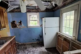 422 E Washington St, Rochester, PA 15074 - Photo 37