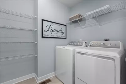 321 Coughton Cross Dr, Lancaster Township, PA 16037 - Photo 23