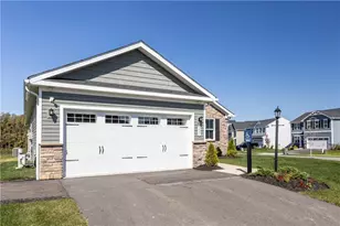 321 Coughton Cross Dr, Lancaster Township, PA 16037 - Photo 33