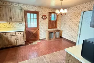 312 E Georgia Ave, Connellsville, PA 15425 - Photo 13