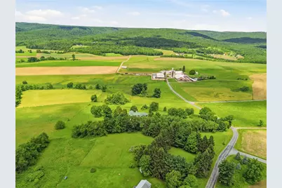 555 Blough Rd, Jenner Township, PA 15531 - Photo 3