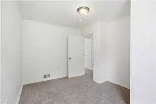 314 Renova, Pittsburgh, PA 15207 - Photo 17