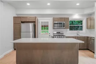 293 Lexington Ct, Carnegie, PA 15106 - Photo 5