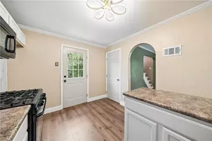 2711 Homestead Duquesne Rd, West Mifflin, PA 15122 - Photo 11