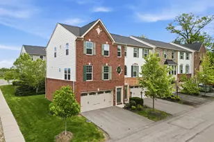 2305 Pointe View Dr, Adams Township, PA 16046 - Photo 1