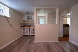 1030 Scott Ave, Jeannette, PA 15644 - Photo 29