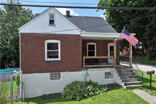 1030 Scott Ave, Jeannette, PA 15644 - Photo 3