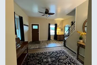 1030 Scott Avenue, Jeannette, PA 15644 - Photo 3