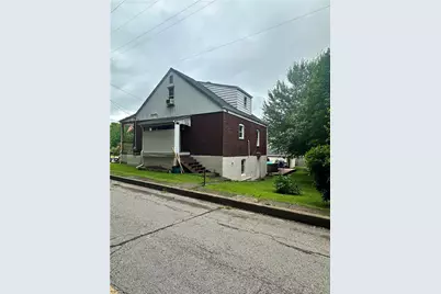 1030 Scott Avenue, Jeannette, PA 15644 - Photo 1