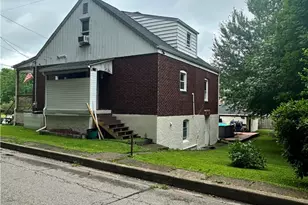 1030 Scott Ave, Jeannette, PA 15644 - Photo 1