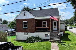 1030 Scott Ave, Jeannette, PA 15644 - Photo 1