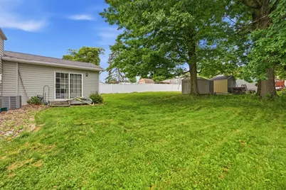 219 Maple Dr, Brighton Township, PA 15009 - Photo 27