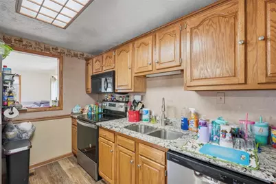 219 Maple Dr, Brighton Township, PA 15009 - Photo 7