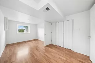 536 Vale Dr, Pittsburgh, PA 15239 - Photo 29