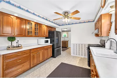 1820 Pierce St, Aliquippa, PA 15001 - Photo 11