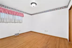 1820 Pierce St, Aliquippa, PA 15001 - Photo 27