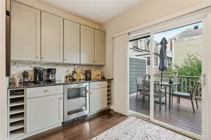 2652 Larkins Wy, Pittsburgh, PA 15203 - Photo 17