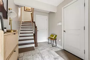 2652 Larkins Wy, Pittsburgh, PA 15203 - Photo 7