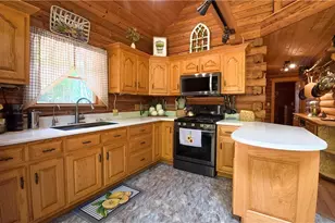 376 Urey School Rd, Sandy Lake Township, PA 16145 - Photo 11