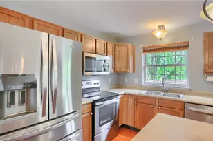 1871 Pioneer Dr, Pittsburgh, PA 15143 - Photo 29