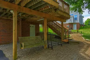 1871 Pioneer Dr, Pittsburgh, PA 15143 - Photo 39