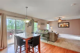 1871 Pioneer Dr, Pittsburgh, PA 15143 - Photo 15