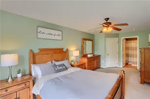 1871 Pioneer Dr, Pittsburgh, PA 15143 - Photo 29