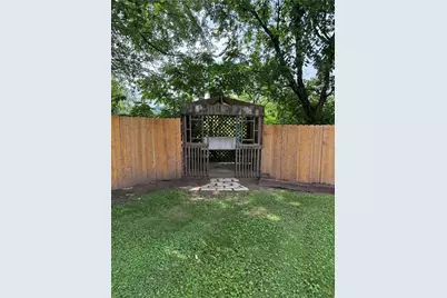 3407 Pinewood, West Homestead, PA 15120 - Photo 7