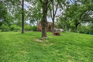 3225 Comanche Rd, Bethel Park, PA 15241 - Photo 41