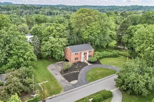 3225 Comanche Rd, Bethel Park, PA 15241 - Photo 1