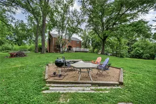3225 Comanche Rd, Bethel Park, PA 15241 - Photo 41